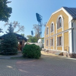 Реставрация лепнины,отделка забора. Парк Орленок