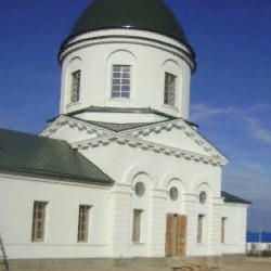 Восстановление церкви в Богучаре. Штукатурные работы, декоративная штукатурка камешковая.