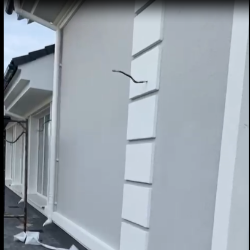 Утепление, отделка коттеджа в Отрадном.Утепление, декоративная штукатурка, отделка цоколя, Монтаж лепного декора.