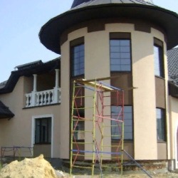 Утепление, отделка коттеджа в Россоши. Монтаж лепного декора.